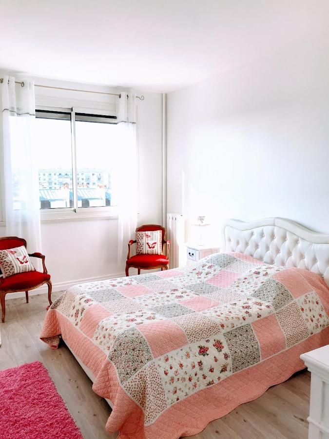 Appartamento Eiffel Tower Penthouse Parigi Esterno foto